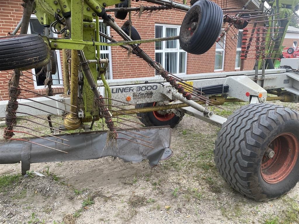 Schwader des Typs CLAAS Liner 3000, Gebrauchtmaschine in Herning (Bild 4)