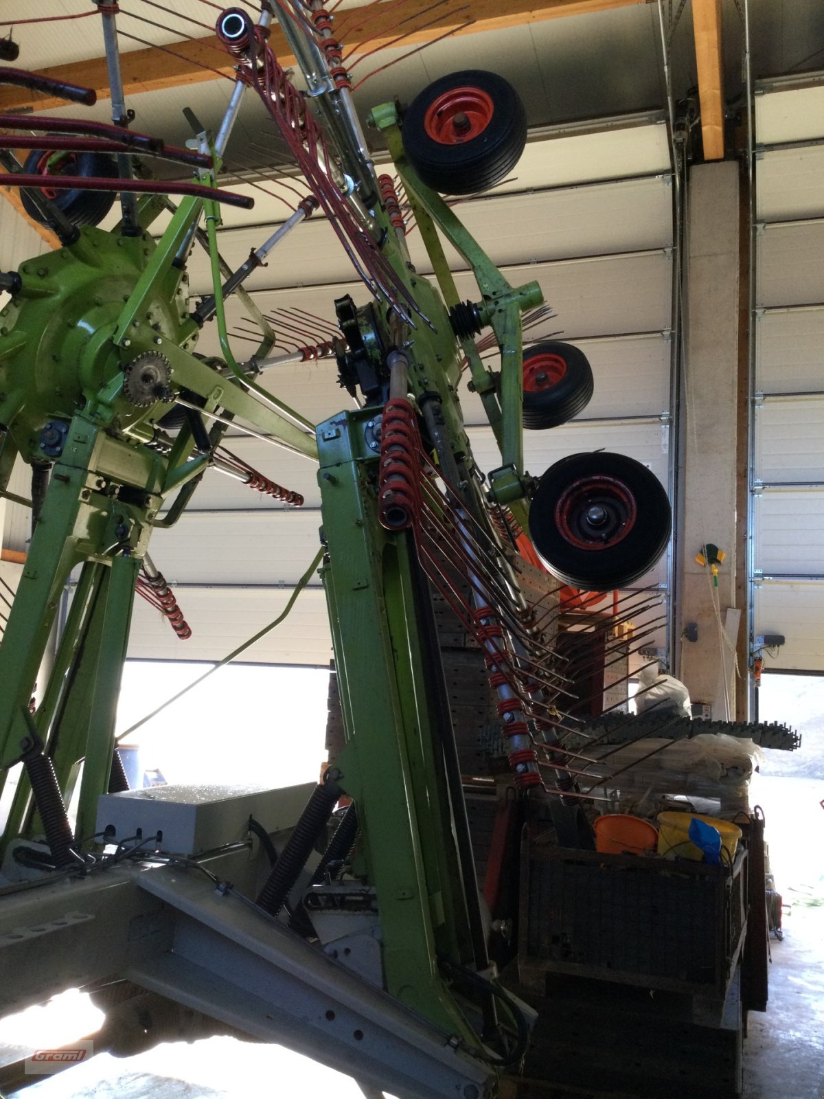 Schwader des Typs CLAAS Liner 3000, Gebrauchtmaschine in Kößlarn (Bild 4)