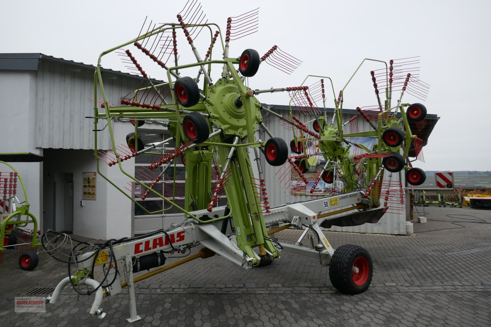 Schwader del tipo CLAAS Liner 3000, Gebrauchtmaschine en Dorfen (Imagen 1)