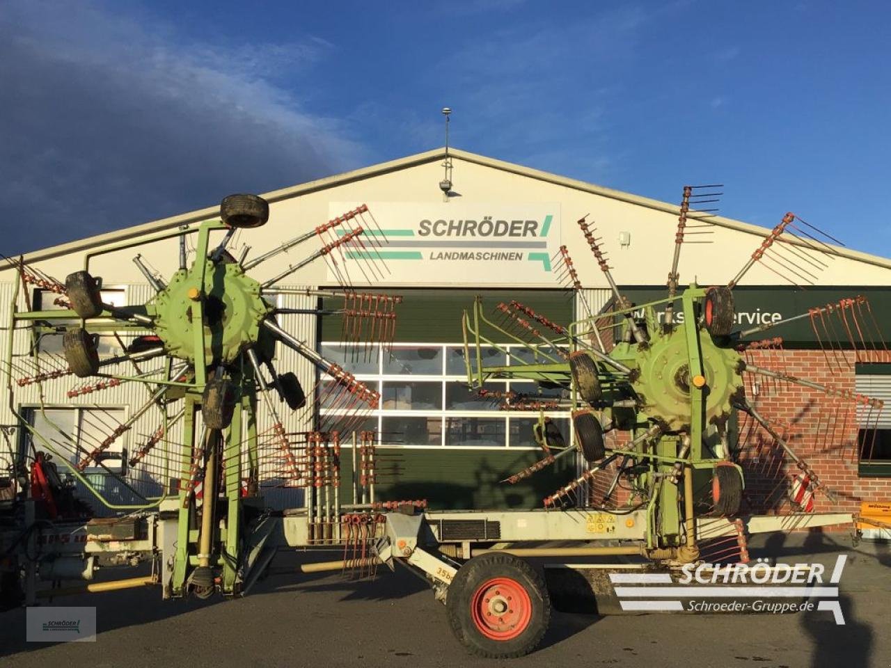 Schwader del tipo CLAAS LINER 3000, Gebrauchtmaschine en Penzlin (Imagen 1)