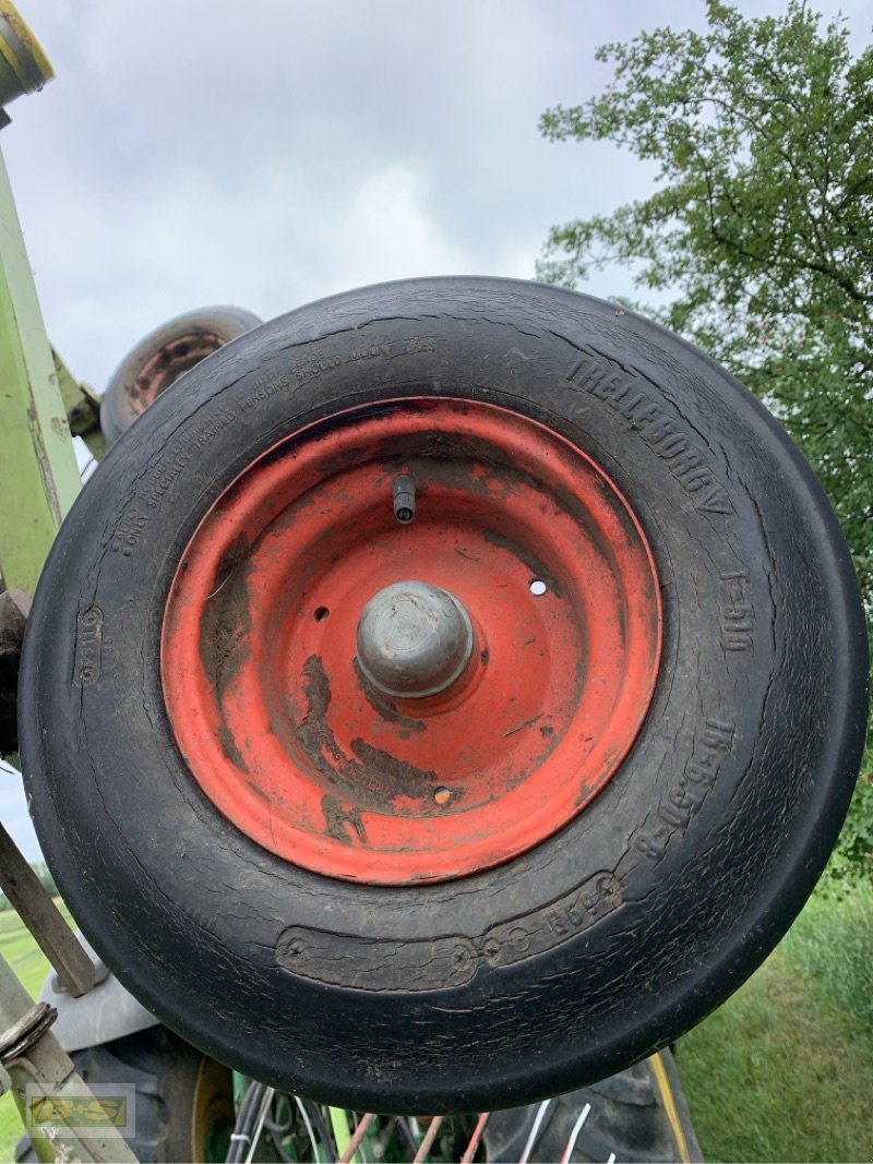 Schwader des Typs CLAAS LINER 3000, Gebrauchtmaschine in Osterburg (Bild 9)