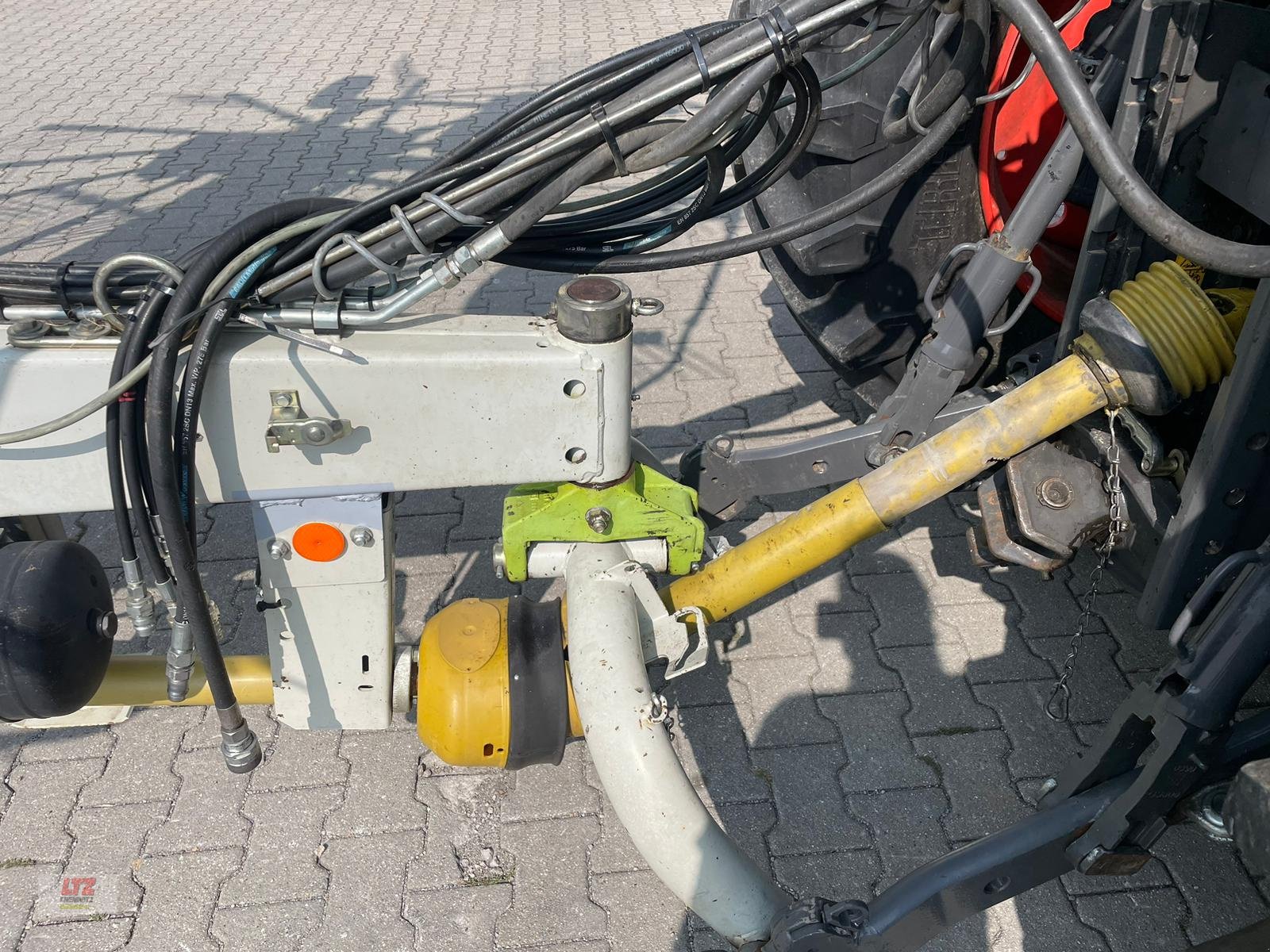 Schwader des Typs CLAAS Liner 3000, Gebrauchtmaschine in Hartmannsdorf (Bild 8)