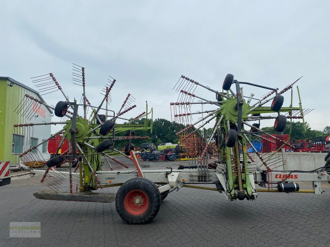 Schwader van het type CLAAS Liner 3600 Comfort - Modelljahr 2015, Gebrauchtmaschine in Mühlengeez (Foto 2)