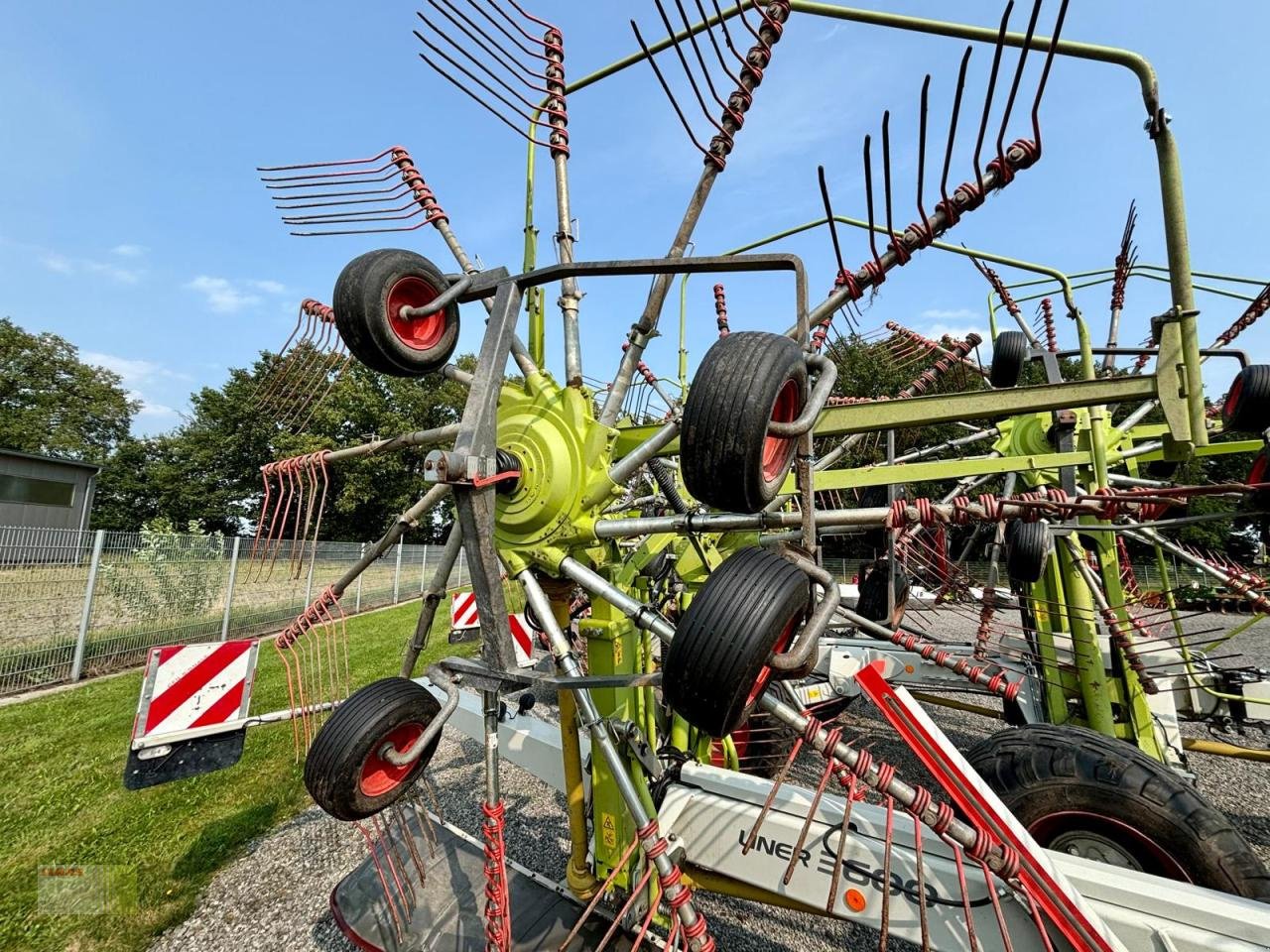 Schwader of the type CLAAS LINER 3600 COMFORT, Gebrauchtmaschine in Neerstedt (Picture 4)