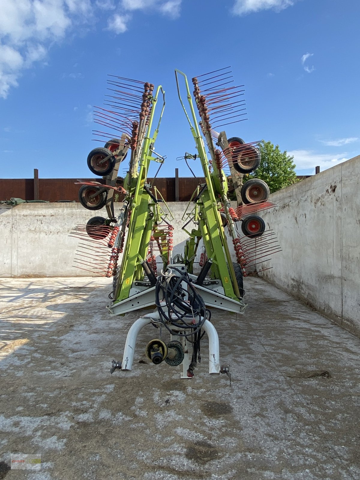 Schwader des Typs CLAAS Liner 3600, Gebrauchtmaschine in Neuenstein (Bild 12)