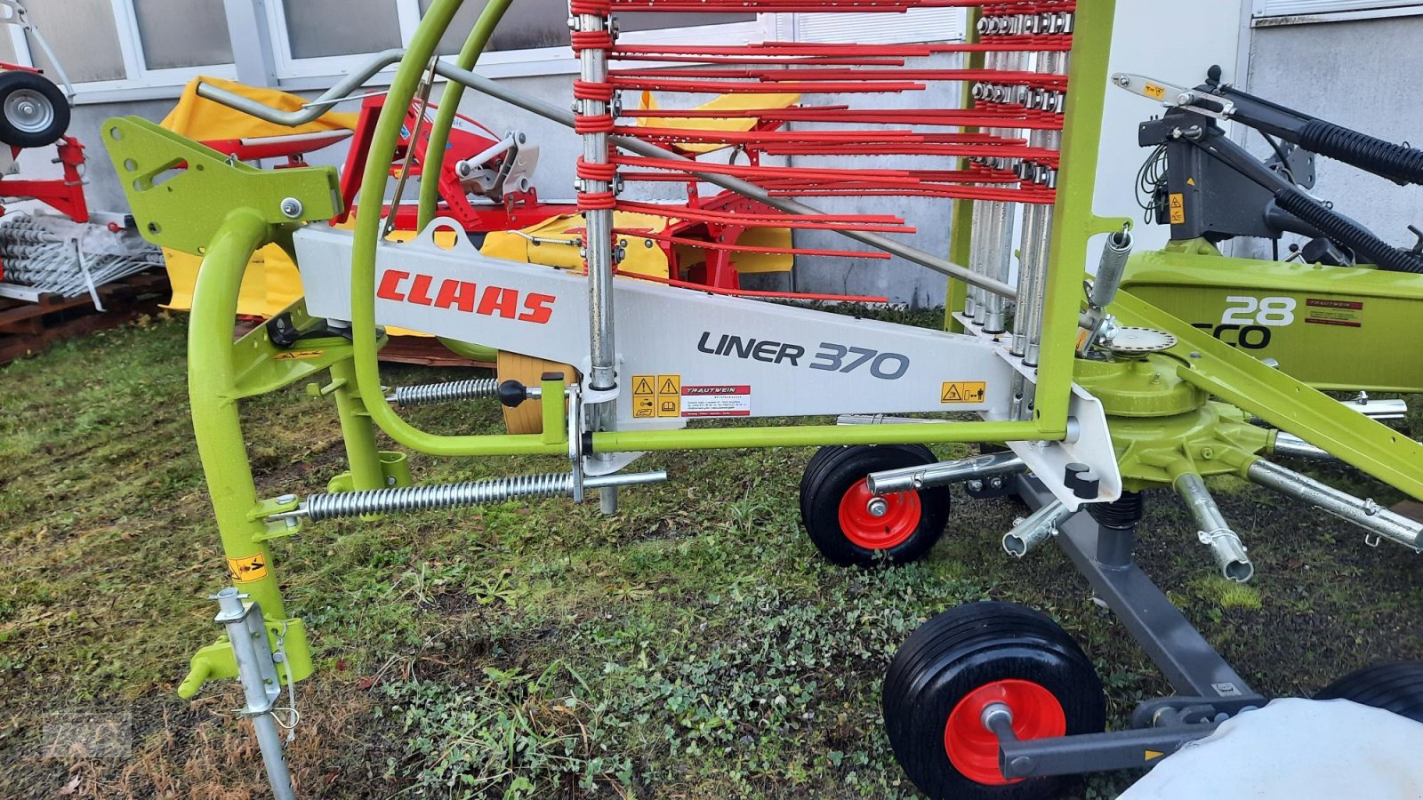 Schwader Türe ait CLAAS Liner 370 TA, Neumaschine içinde Schopfheim (resim 1)