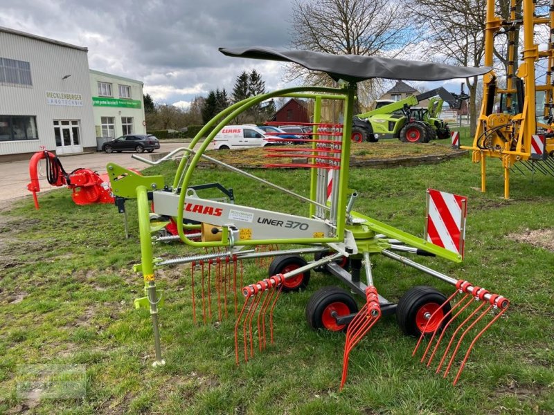 Schwader van het type CLAAS Liner 370 Tandem, Neumaschine in Laage (Foto 1)