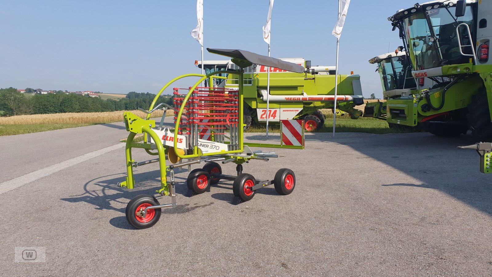 Schwader van het type CLAAS Liner 370, Neumaschine in Zell an der Pram (Foto 1)