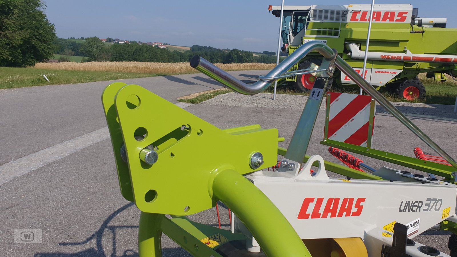 Schwader of the type CLAAS Liner 370, Neumaschine in Zell an der Pram (Picture 13)