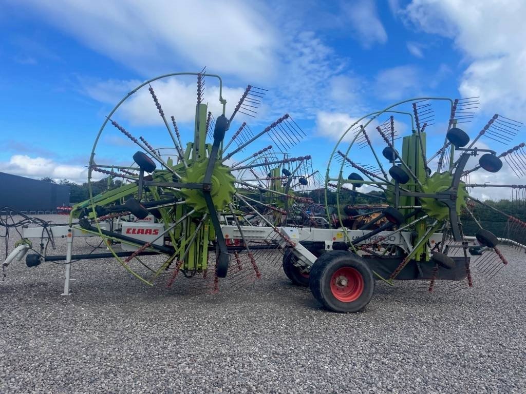 Schwader des Typs CLAAS Liner 4000 HHV, Gebrauchtmaschine in Ribe (Bild 1)