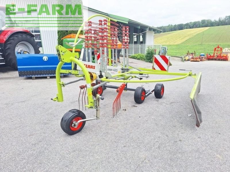 Schwader типа CLAAS liner 420 schwader, Gebrauchtmaschine в SANKT MARIENKIRCHEN BEI SCHÄRDING