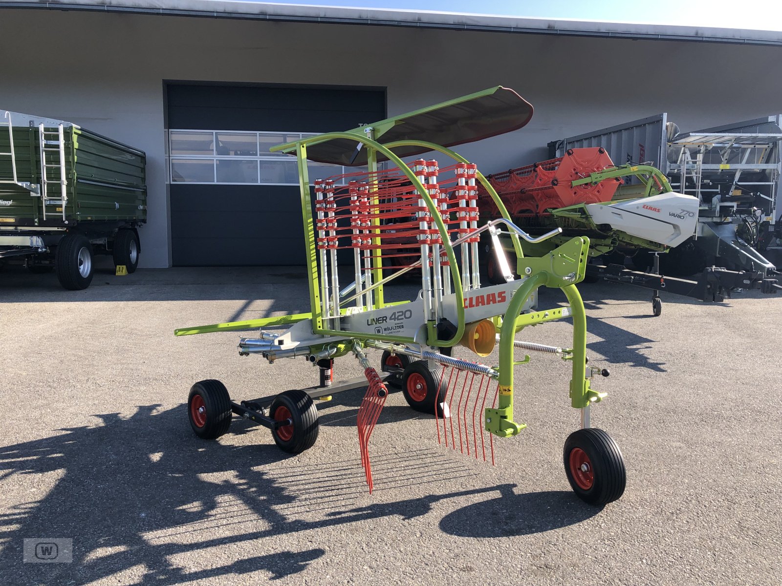 Schwader van het type CLAAS Liner 420, Neumaschine in Zell an der Pram (Foto 8)