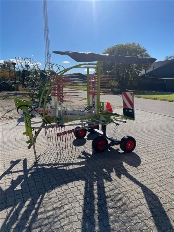 Schwader van het type CLAAS Liner 420, Gebrauchtmaschine in Kongerslev (Foto 3)