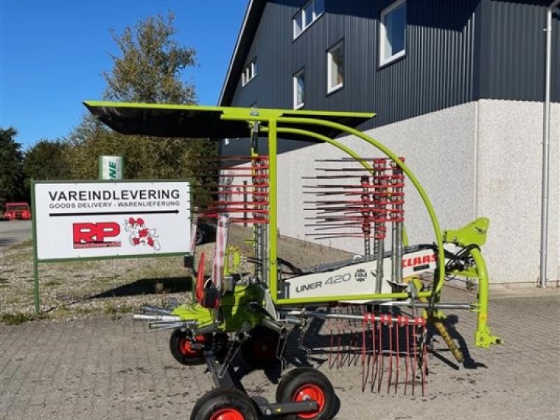 Schwader del tipo CLAAS Liner 420, Gebrauchtmaschine en Kongerslev