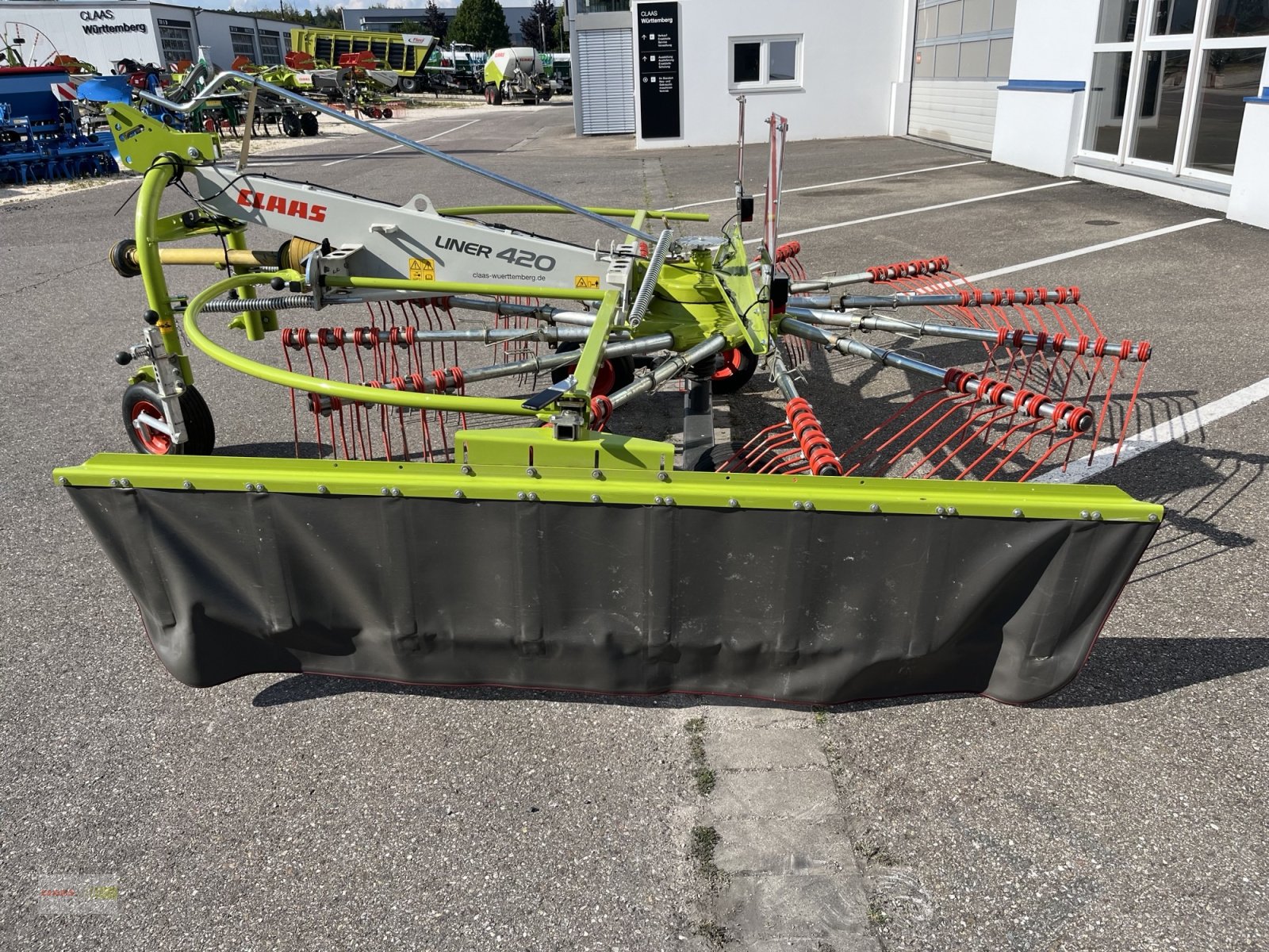 Schwader del tipo CLAAS Liner 420, Gebrauchtmaschine en Langenau (Imagen 4)