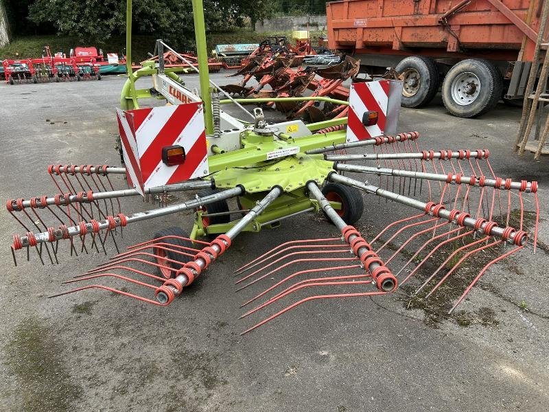 Schwader du type CLAAS LINER 430S, Gebrauchtmaschine en JOSSELIN (Photo 3)