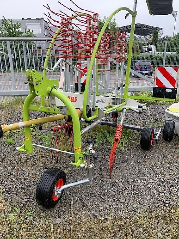 Schwader Türe ait CLAAS Liner 450, Vorführmaschine içinde Walzbachtal-Jöhlingen (resim 1)