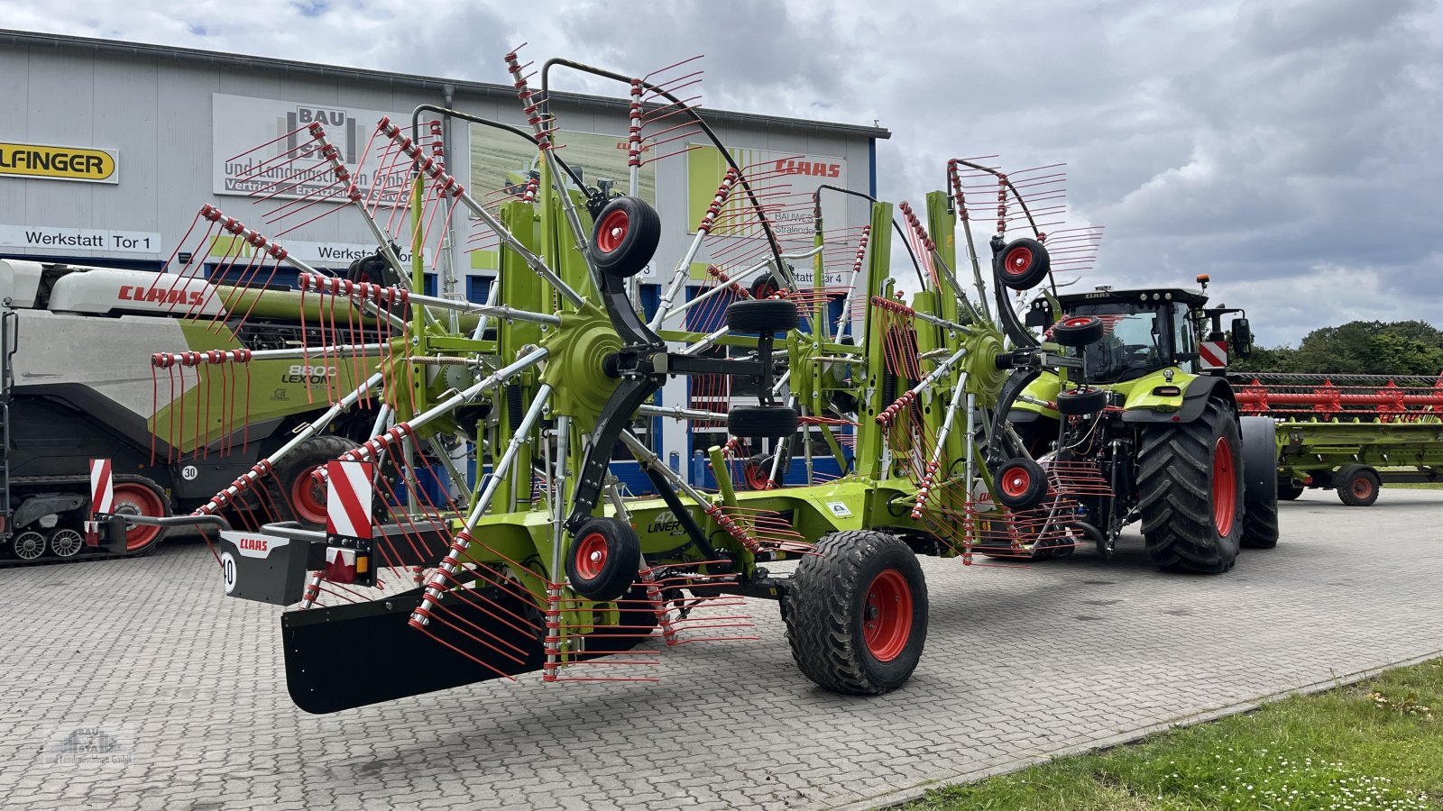 Schwader van het type CLAAS LINER 4700 Trend, Neumaschine in Stralendorf (Foto 4)