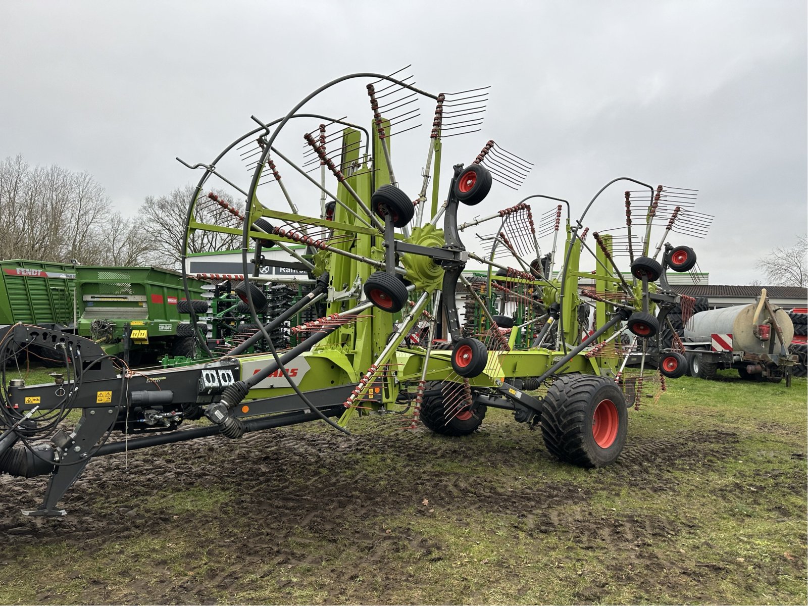 Schwader типа CLAAS Liner 4800 Trend, Gebrauchtmaschine в Bützow (Фотография 1)