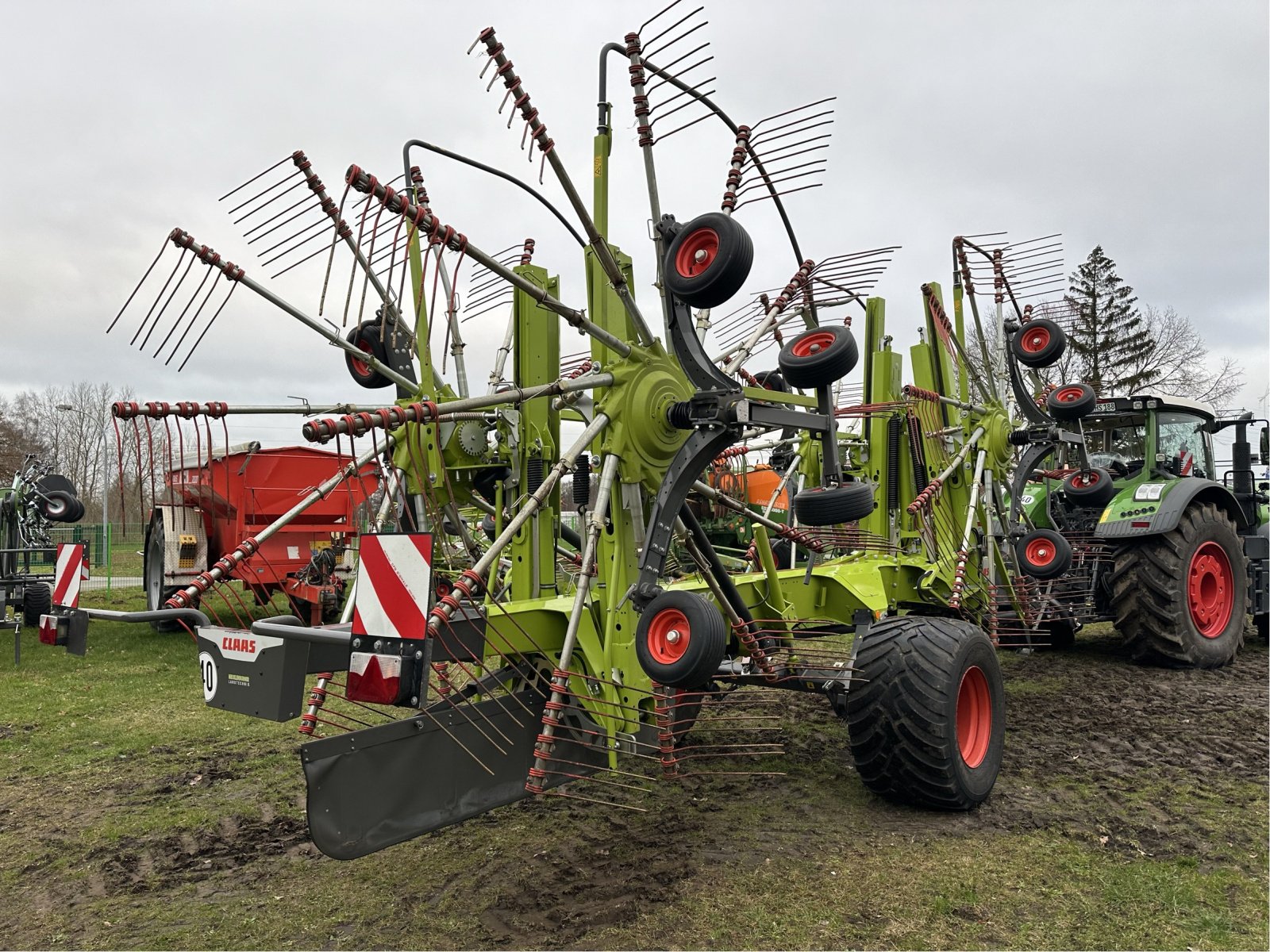 Schwader типа CLAAS Liner 4800 Trend, Gebrauchtmaschine в Bützow (Фотография 2)