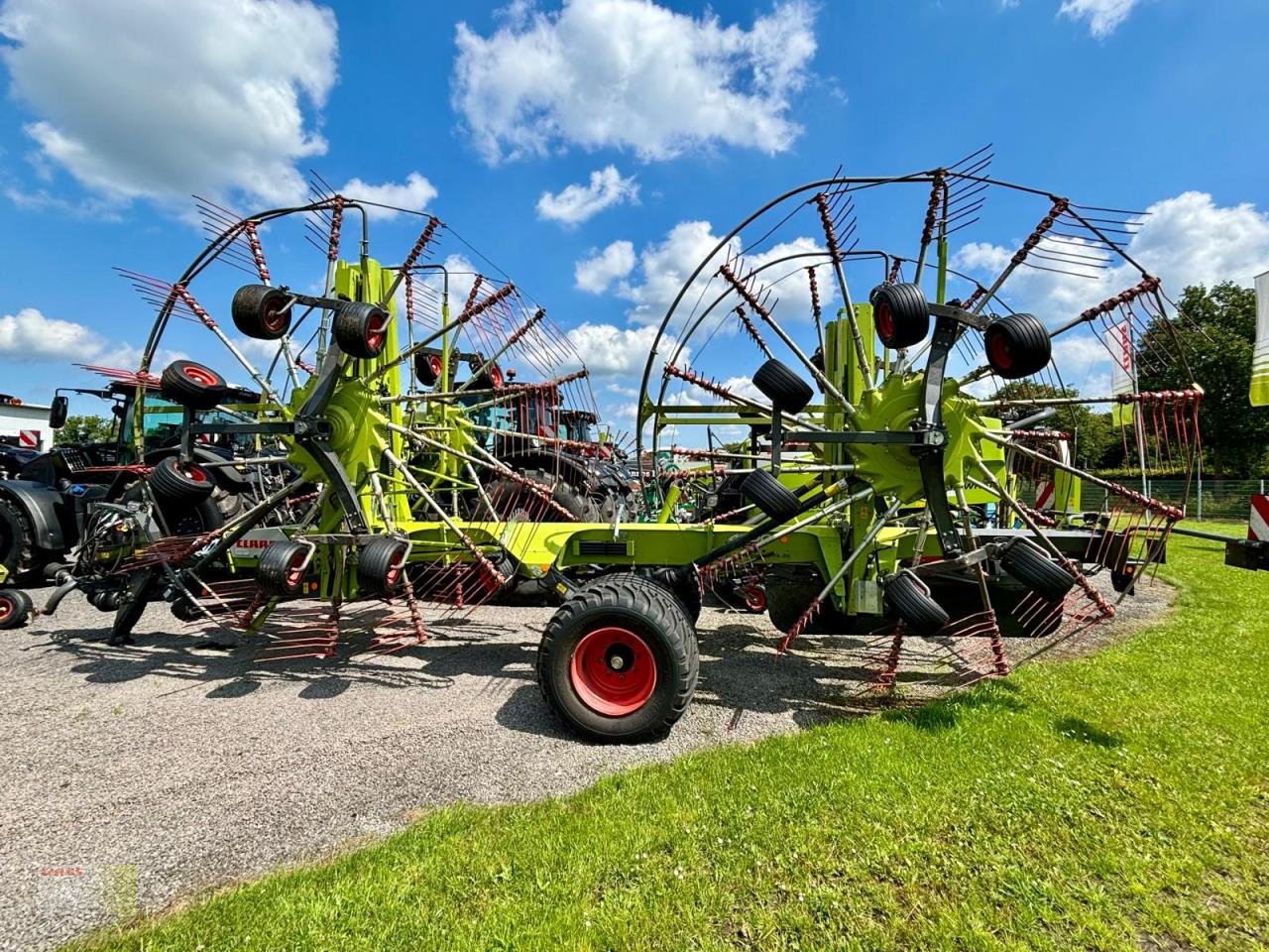 Schwader des Typs CLAAS LINER 4900 BUSINESS, Gebrauchtmaschine in Westerstede (Bild 1)