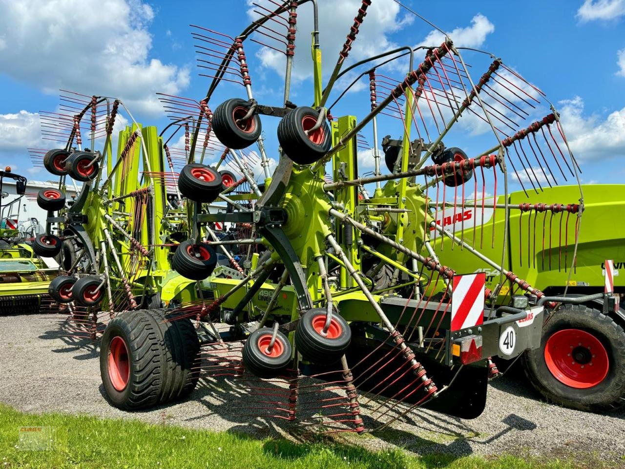 Schwader des Typs CLAAS LINER 4900 BUSINESS, Gebrauchtmaschine in Westerstede (Bild 4)