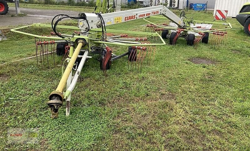 Schwader van het type CLAAS Liner 650 Twin, Gebrauchtmaschine in Schwülper (Foto 1)