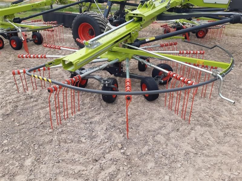 Schwader des Typs CLAAS SCHWADER LINER 4800 TREND, Neumaschine in Grimma (Bild 19)