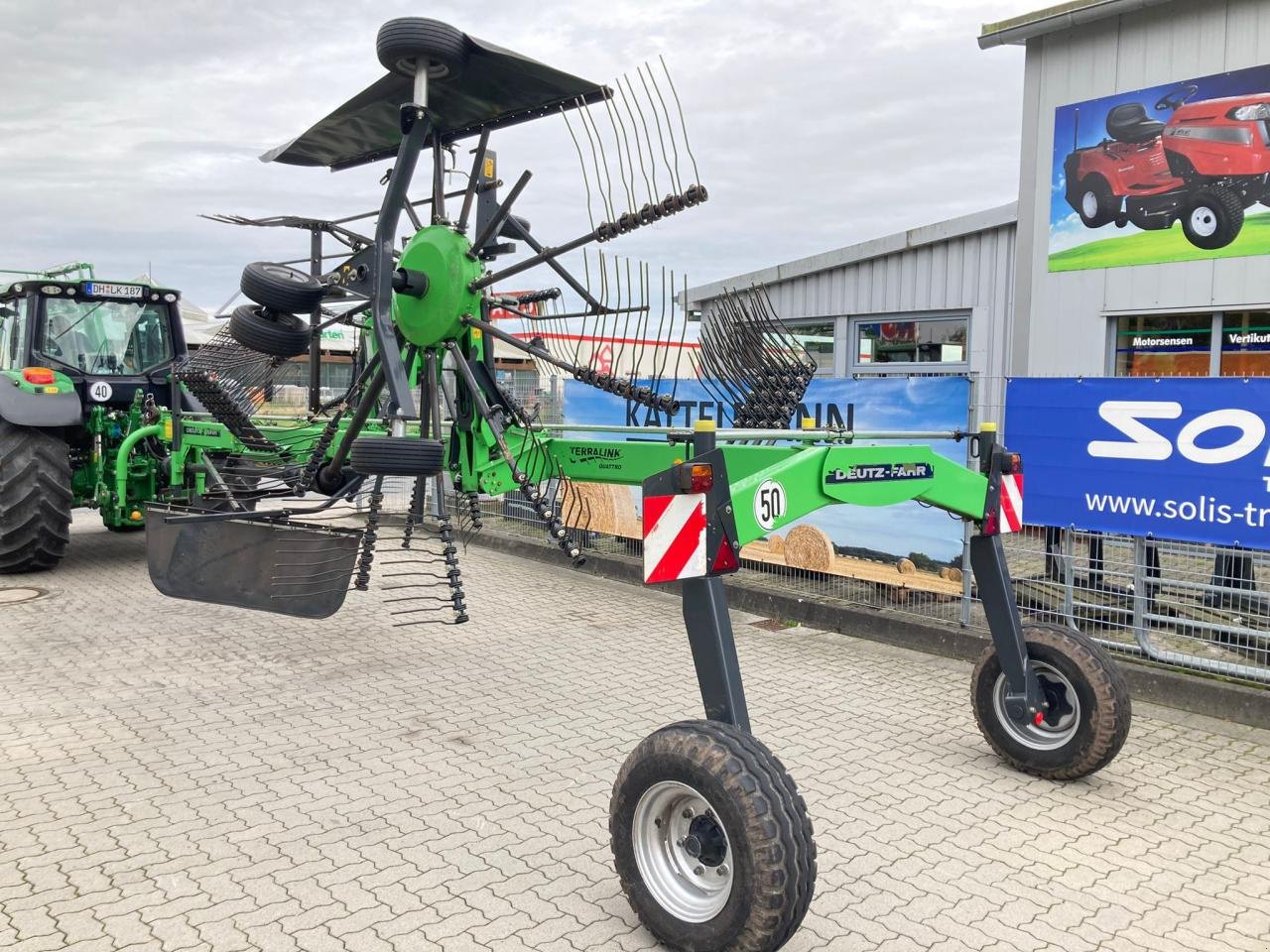 Schwader Türe ait Deutz-Fahr SwatMaster 6952 Evo (Model 2014), Gebrauchtmaschine içinde Stuhr (resim 3)