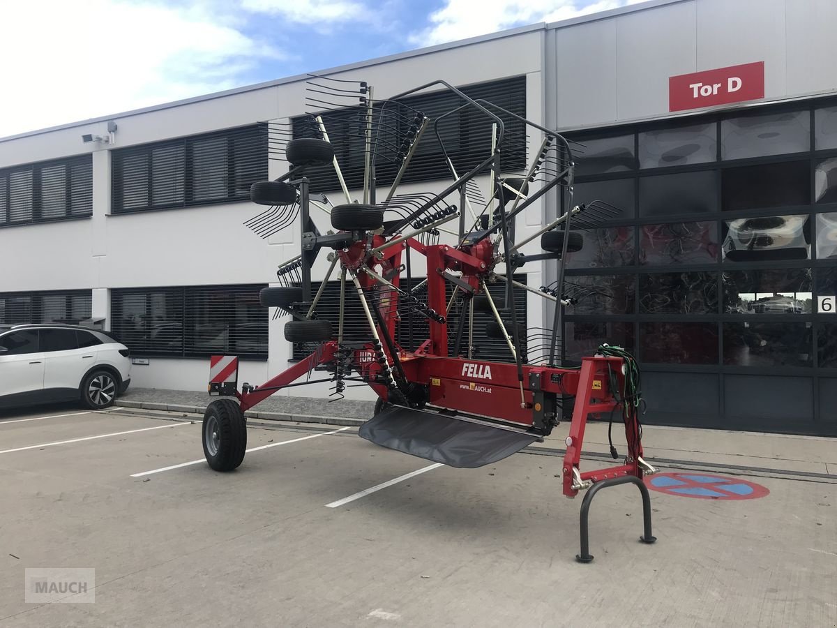 Schwader del tipo Fella Juras 671, Neumaschine en Burgkirchen (Imagen 2)