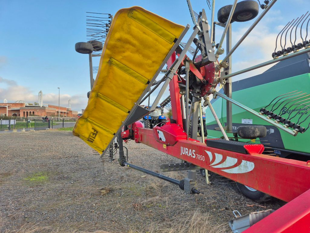 Schwader van het type Fella JURAS 7850, Gebrauchtmaschine in MORHANGE (Foto 2)