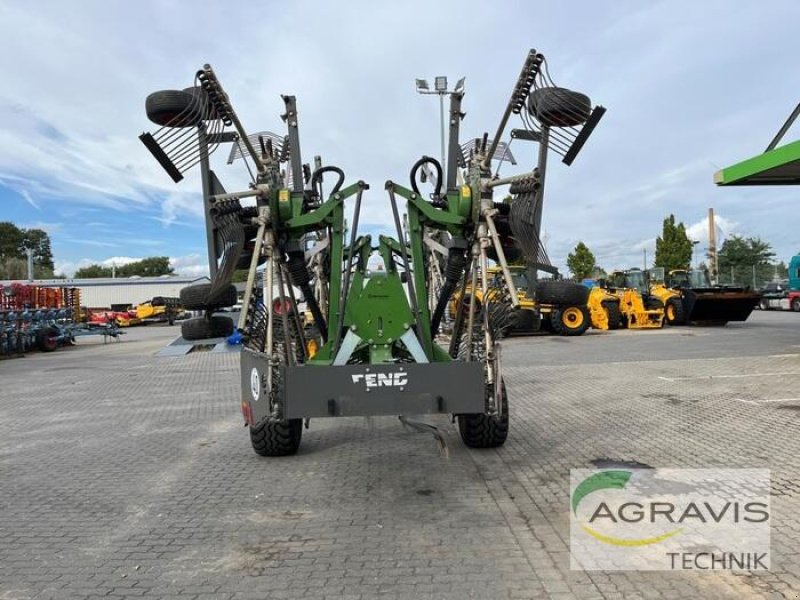 Schwader des Typs Fendt FORMER 12545 PRO, Gebrauchtmaschine in Calbe / Saale (Bild 4)