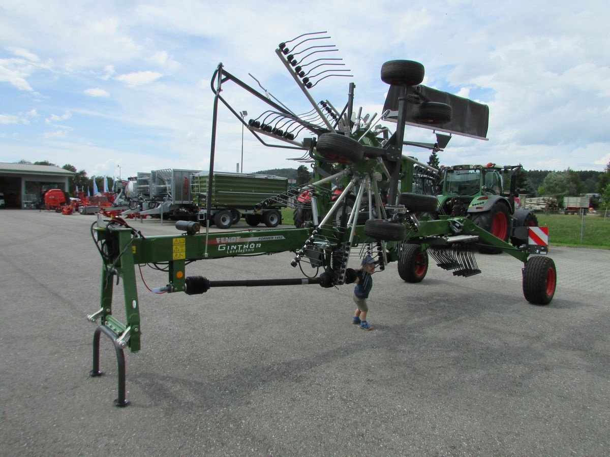 Schwader Türe ait Fendt Former 1452, Gebrauchtmaschine içinde Saxen (resim 5)