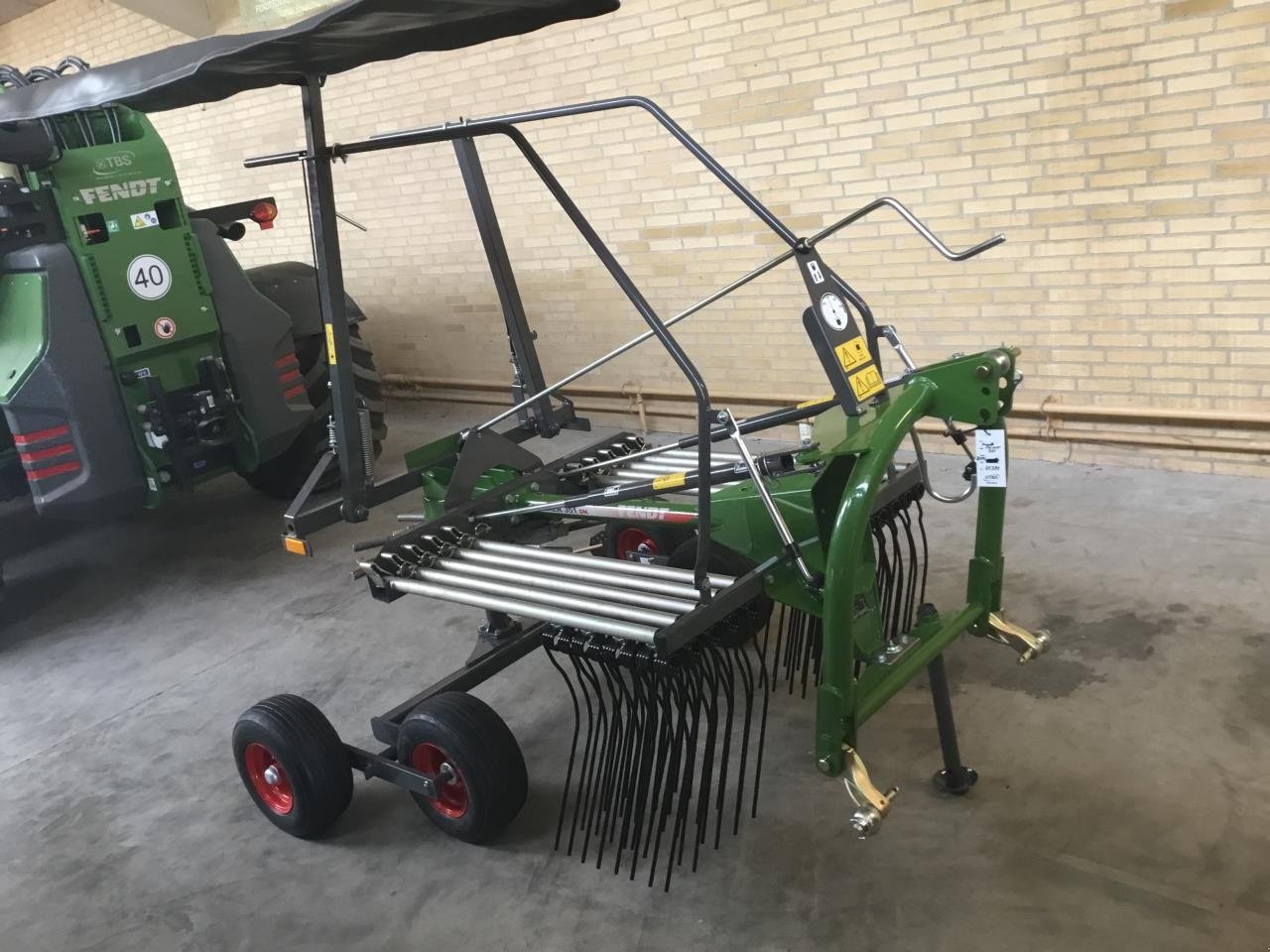 Schwader van het type Fendt FORMER 351 DN, Gebrauchtmaschine in Grindsted (Foto 3)