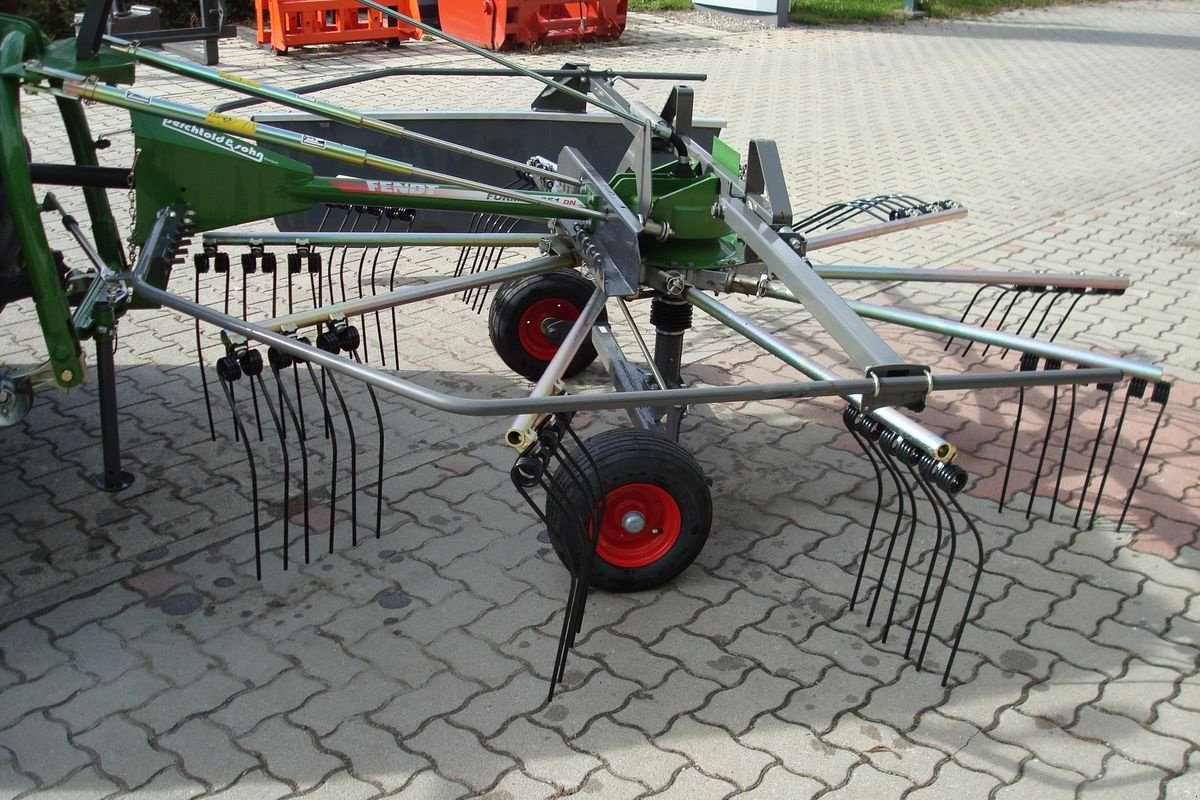 Schwader typu Fendt Former 351 DN, Neumaschine v Judenburg (Obrázok 4)