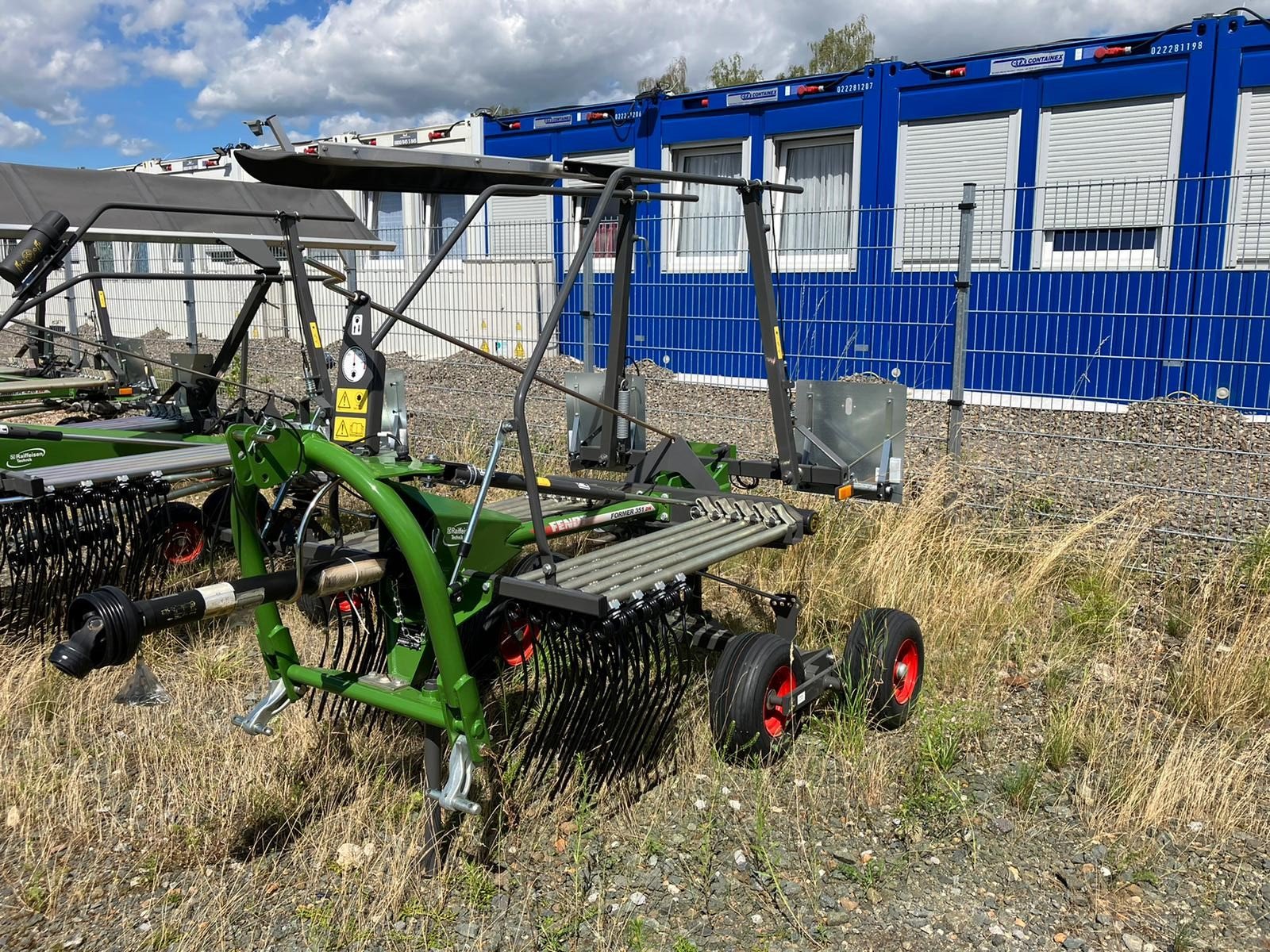 Schwader del tipo Fendt Former 351 DN, Neumaschine In Korbach (Immagine 1)