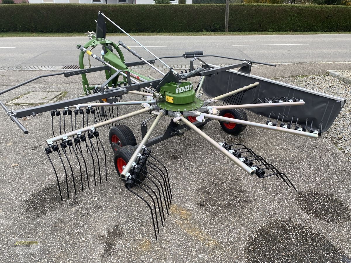 Schwader van het type Fendt Former 400 DN, Neumaschine in Senftenbach (Foto 6)