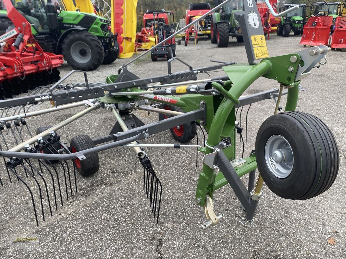 Schwader от тип Fendt Former 400 DN, Neumaschine в Senftenbach (Снимка 3)