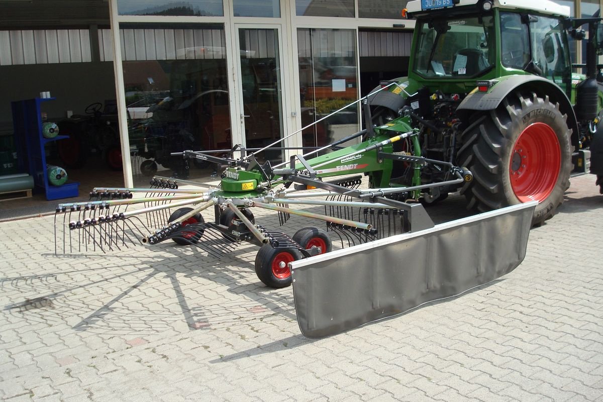 Schwader del tipo Fendt Former 426 DN, Neumaschine en Judenburg (Imagen 1)