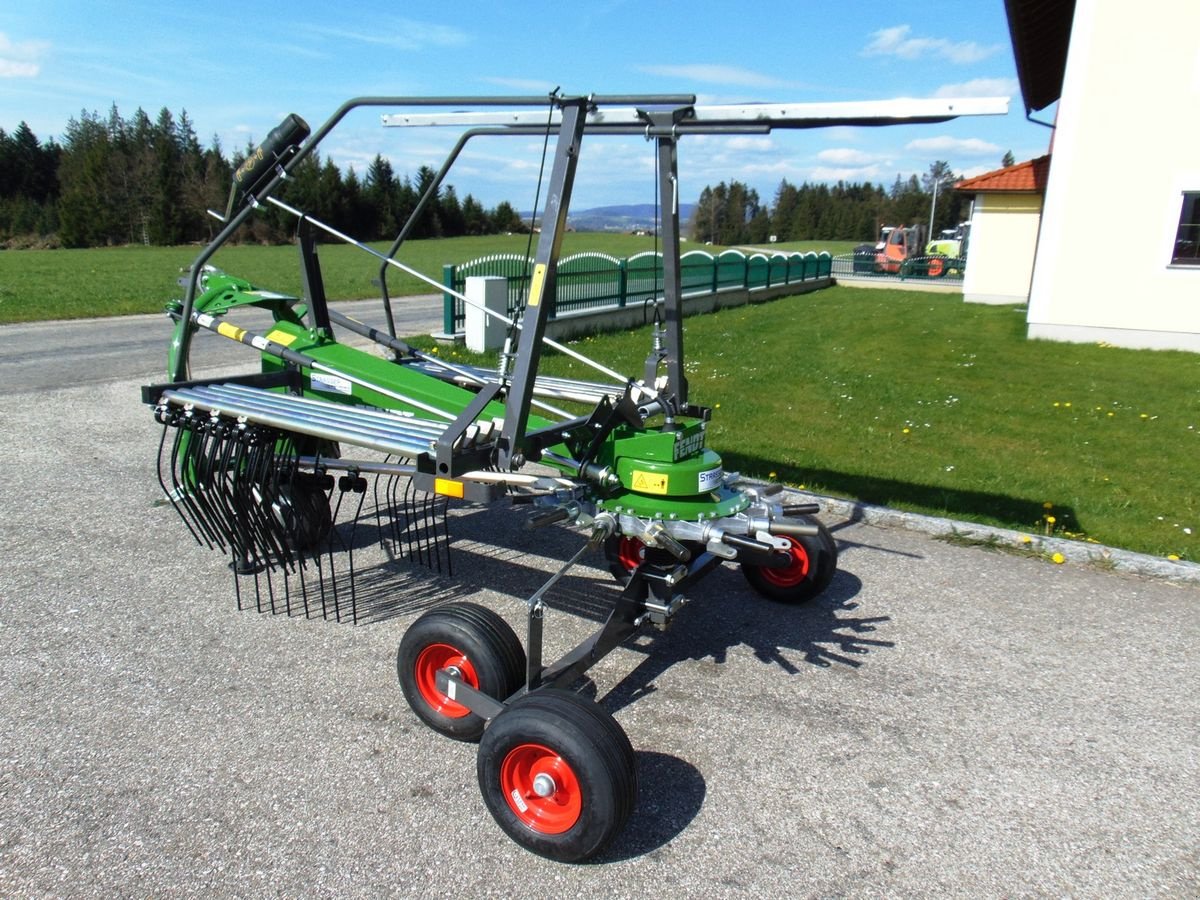 Schwader del tipo Fendt Former 426 DN, Neumaschine en Neukirchen am Walde  (Imagen 3)