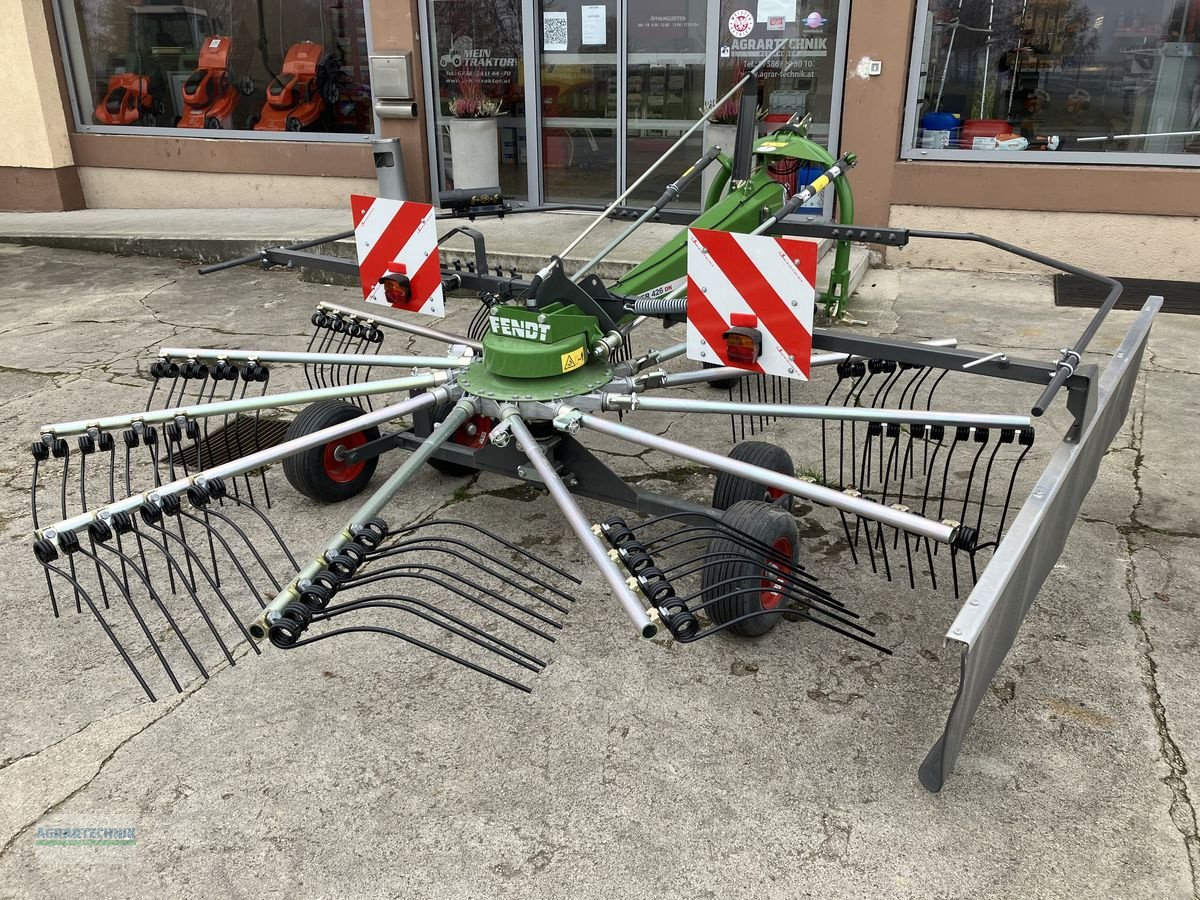 Schwader van het type Fendt Former 426 DN, Neumaschine in Pettenbach (Foto 5)