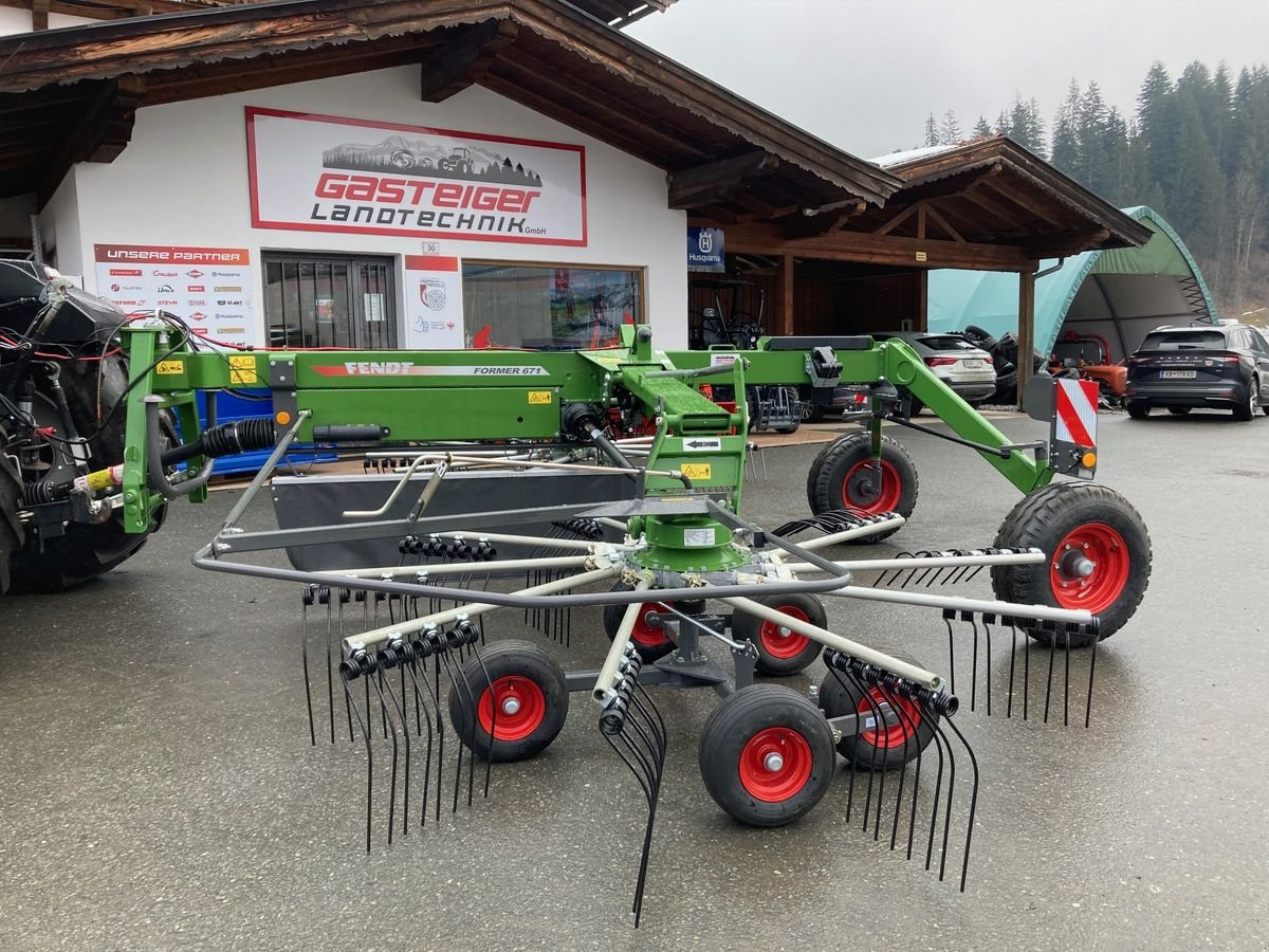 Schwader tipa Fendt Former 671, Neumaschine u Reith bei Kitzbühel (Slika 1)