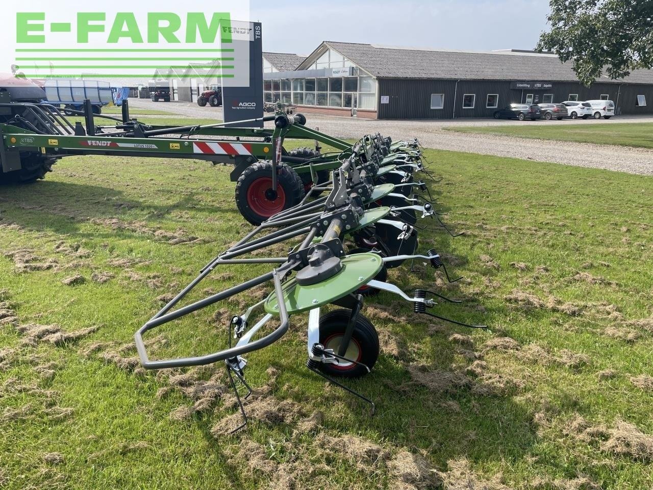 Schwader Türe ait Fendt lotus 1020 t, Gebrauchtmaschine içinde GRINDSTED (resim 3)