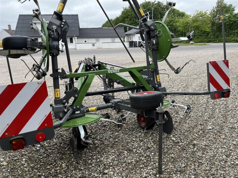 Schwader del tipo Fendt Lotus 770 kun spredt 100 ha, Gebrauchtmaschine en Nørager