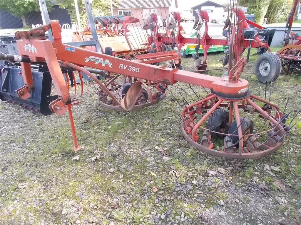 Schwader typu Fransgard RV-390, Gebrauchtmaschine v Roslev (Obrázok 1)