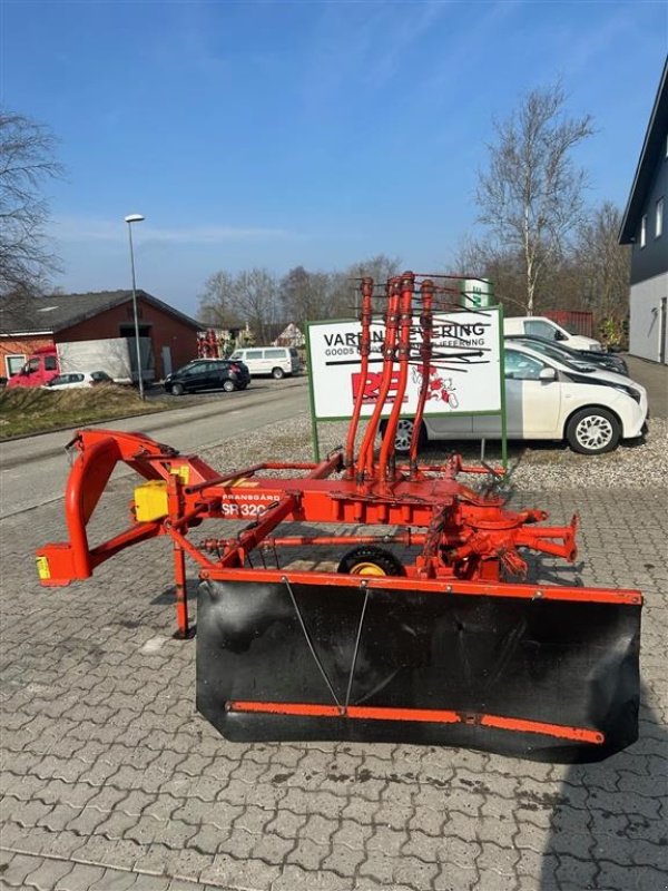 Schwader tipa Fransgard SR 3200 T, Gebrauchtmaschine u Kongerslev (Slika 2)