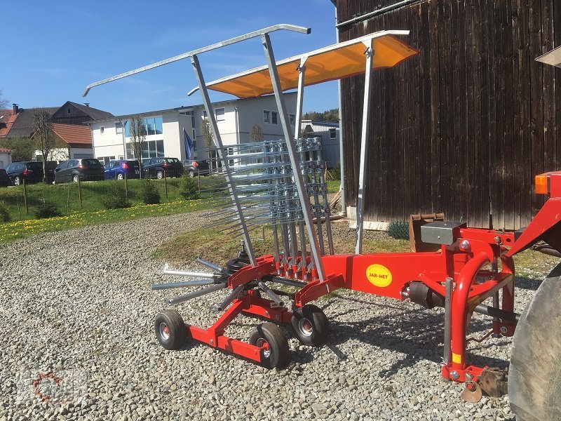 Schwader typu Jar-Met 4,40m Tandem Einkreiselschwader, Neumaschine v Tiefenbach (Obrázek 1)