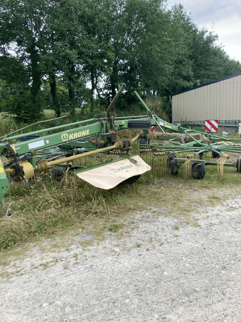 Schwader des Typs Krone ANDAINEUR SWADRO 810, Gebrauchtmaschine in PONTIVY (Bild 1)