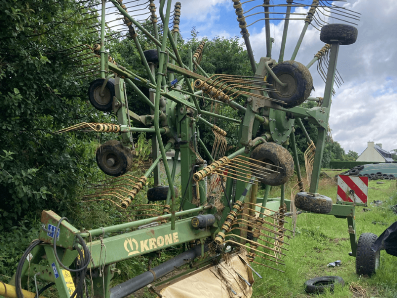 Schwader tip Krone ANDAINEUR SWARDO 881, Gebrauchtmaschine in PONTIVY (Poză 1)