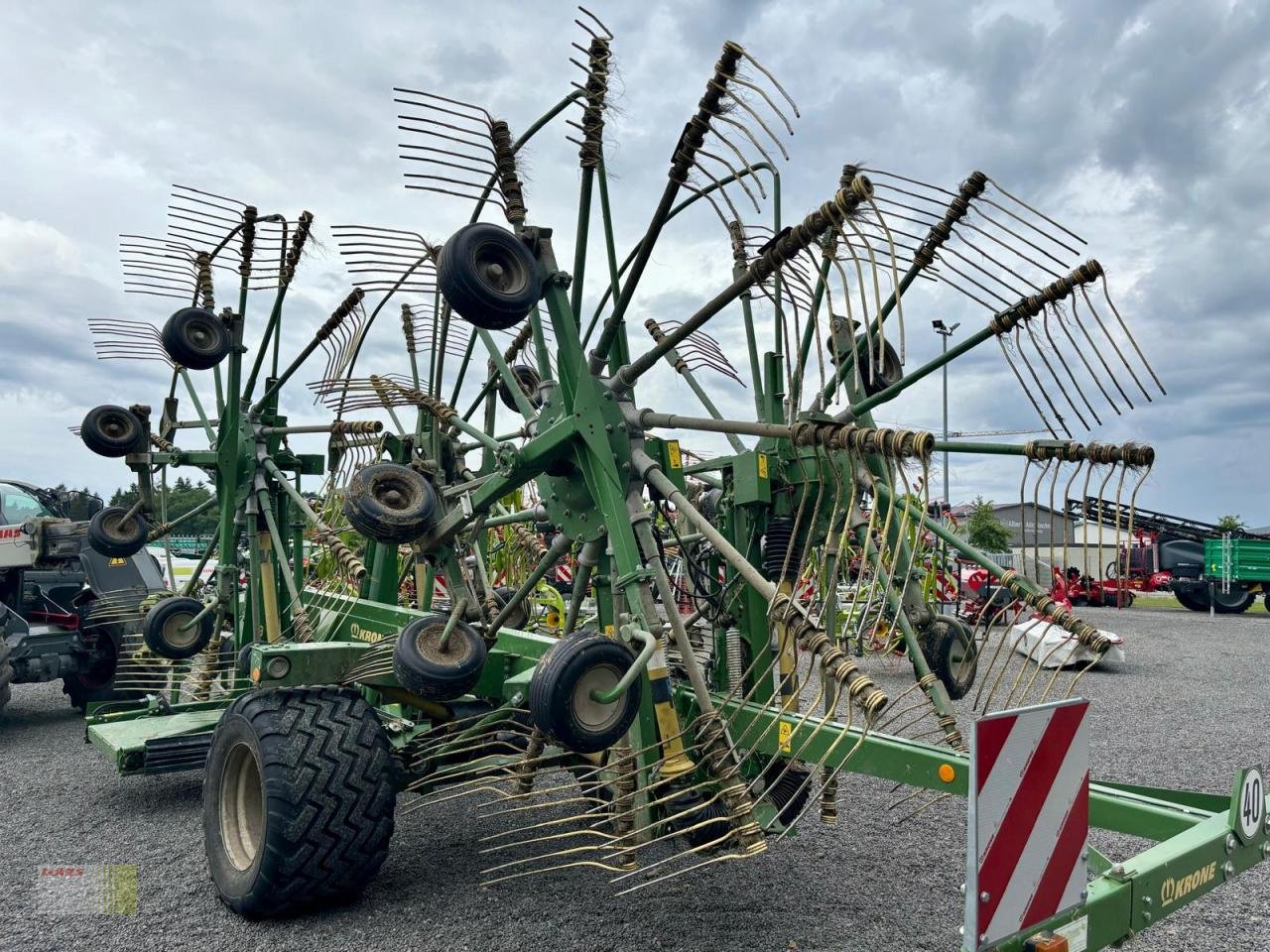 Schwader typu Krone SWADRO 1400 PLUS, Gebrauchtmaschine v Neerstedt (Obrázek 4)